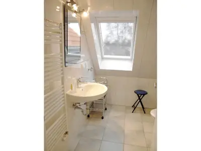 Badezimmer mit Dusche