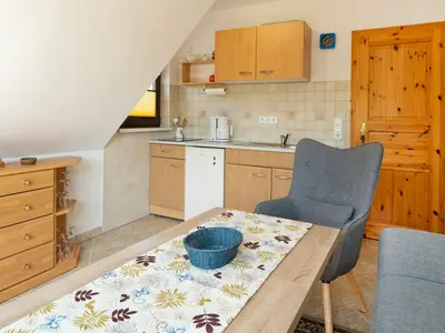 Wohnzimmer mit Blick zur Küche