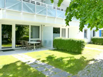 Ferienwohnung Seebär in Zingst - Terasse im Sonnenschein