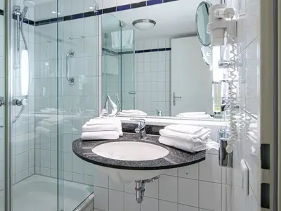 Ferienwohnung Grasnelke in Zingst Badezimmer