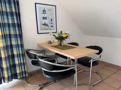 DiningRoom