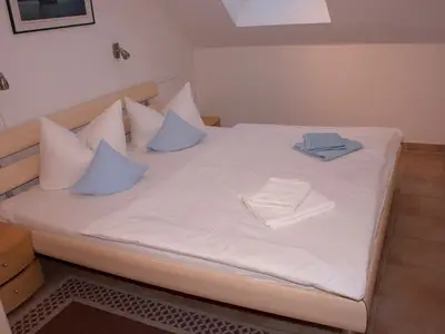 Schlafzimmer mti Doppelbett