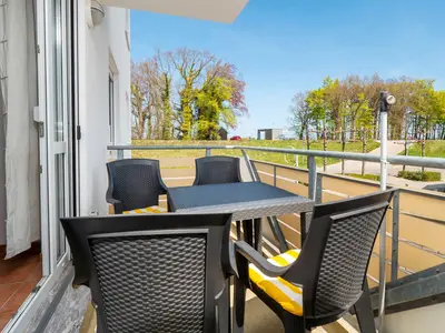 Balkon mit Bestuhlung