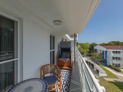 Ferienwohnung Dünensand Zingst Balkon mit Strandkorb