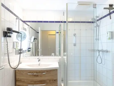 Ferienwohnung Strandläufer Aparthotel Zingst - Badezimmer