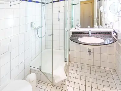 Ferienwohnung Deichkieker Aparthotel Zingst - Badezimmer