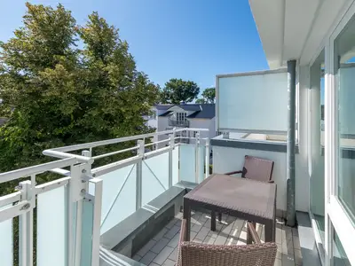Apartment am Kurstrand Zingst - Balkon mit Sitzmöglichkeit