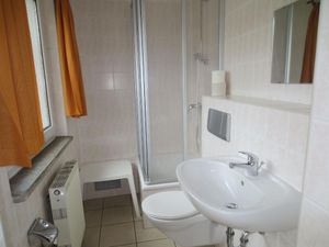 WC. Doppelzimmer 14