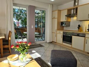 22215755-Ferienwohnung-5-Zinnowitz-300x225-5