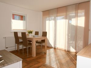 23875495-Ferienwohnung-6-Zinnowitz-300x225-3