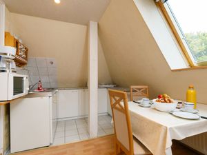 23868630-Ferienwohnung-2-Zinnowitz-300x225-1