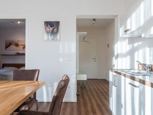 22204679-Ferienwohnung-4-Zinnowitz-300x225-5