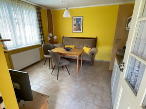 22076089-Ferienwohnung-2-Zinnowitz-300x225-1