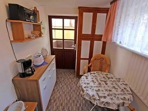 24004848-Ferienwohnung-2-Zinnowitz-300x225-3