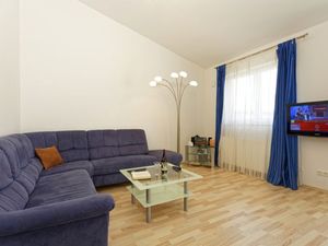 22237447-Ferienwohnung-3-Zinnowitz-300x225-1