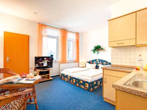 23961348-Ferienwohnung-2-Zinnowitz-300x225-3