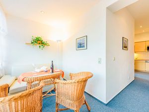 23971626-Ferienwohnung-4-Zinnowitz-300x225-4