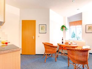 23971624-Ferienwohnung-4-Zinnowitz-300x225-2