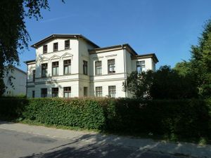 24051316-Ferienwohnung-4-Zinnowitz-300x225-1