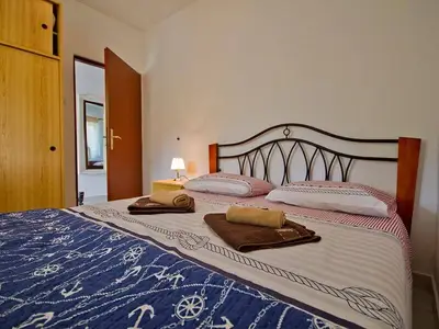 Ferienwohnung für 5 Personen (50 m²) in Zirje 7/10