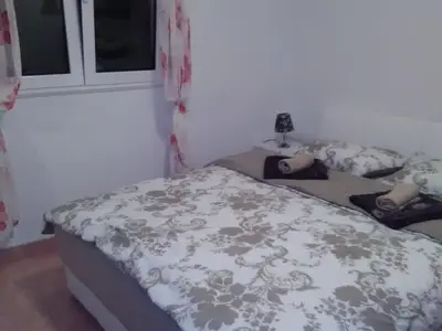 Ferienwohnung für 2 Personen (35 m²) in Zirje 7/10