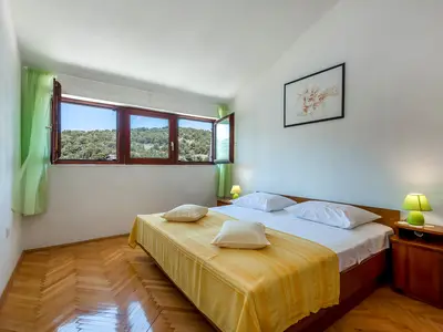 Ferienwohnung für 4 Personen (50 m²) in Zirje 8/10