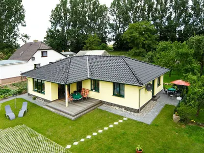 Ferienwohnung für 3 Personen (40 m²) in Zirkow (Rügen) 1/10