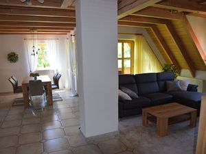 22077499-Ferienwohnung-6-Zirndorf-300x225-4