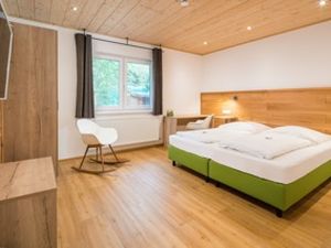 21729609-Ferienwohnung-6-Zirndorf-300x225-5