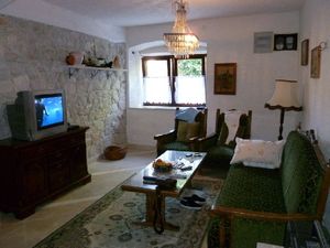 Ferienwohnung mit Schlafzimmer (100 m²) in Zlarin