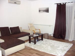 23927251-Ferienwohnung-8-Zrnovska Banja-300x225-1