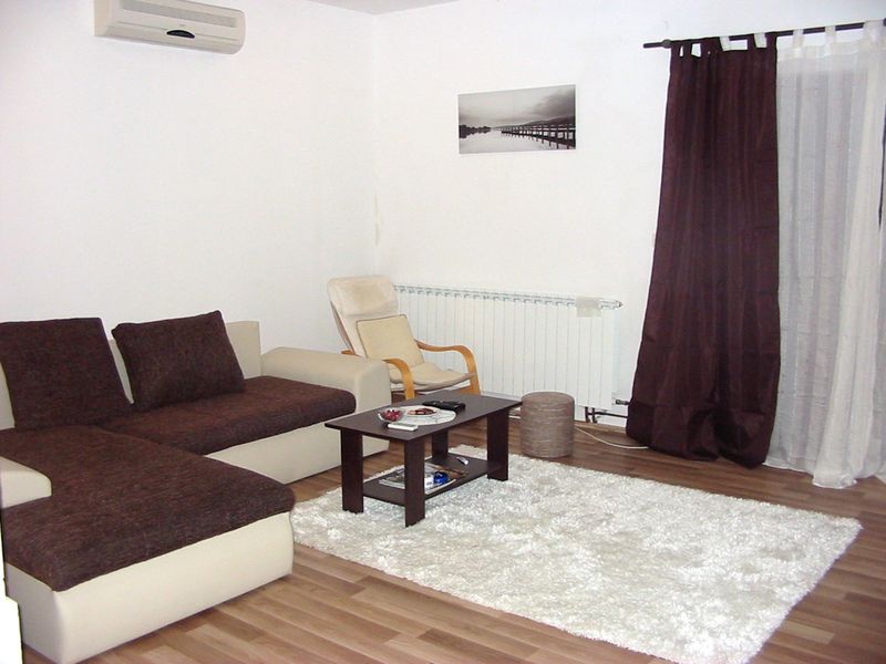 23927251-Ferienwohnung-8-Zrnovska Banja-800x600-1