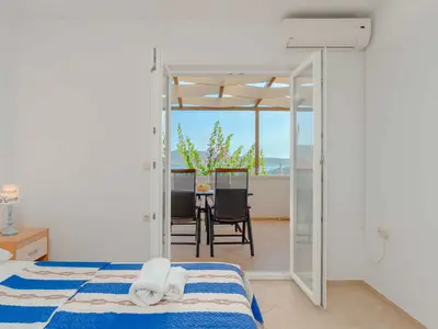 Ferienwohnung für 3 Personen (55 m²) in Zubovići 8/10