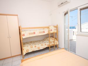 18321872-Ferienwohnung-4-Zubovići-300x225-5