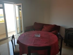 18511404-Ferienwohnung-4-Zubovići-300x225-2