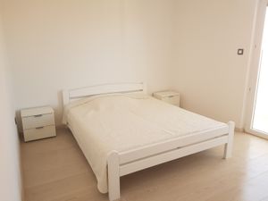 18511404-Ferienwohnung-4-Zubovići-300x225-4