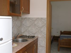 19127073-Ferienwohnung-2-Zubovići-300x225-3