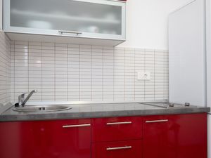 23917071-Ferienwohnung-2-Zubovići-300x225-3