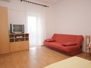 18511402-Ferienwohnung-2-Zubovići-300x225-1