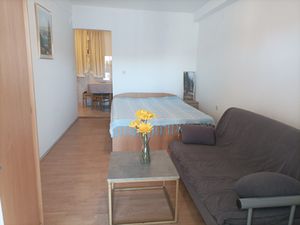 18923963-Ferienwohnung-2-Zubovići-300x225-3