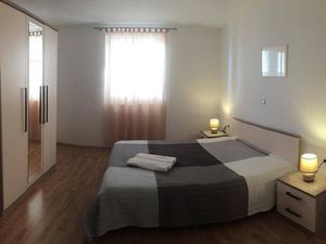 23930729-Ferienwohnung-5-Zubovići-300x225-4