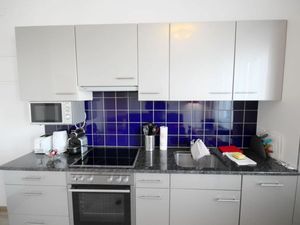 19017662-Ferienwohnung-4-Zürich-300x225-5