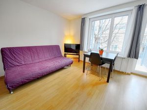 19017669-Ferienwohnung-4-Zürich-300x225-3