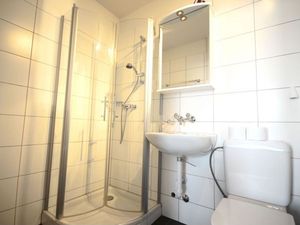 19017679-Ferienwohnung-4-Zürich-300x225-4