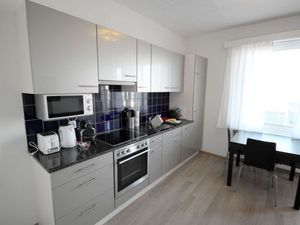 19017680-Ferienwohnung-4-Zürich-300x225-5