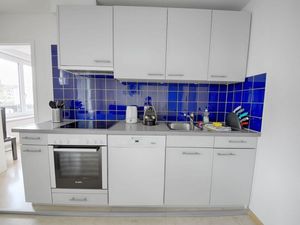 19017686-Ferienwohnung-4-Zürich-300x225-3