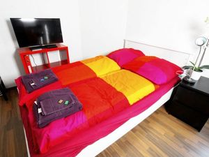 19037207-Ferienwohnung-2-Zürich-300x225-1