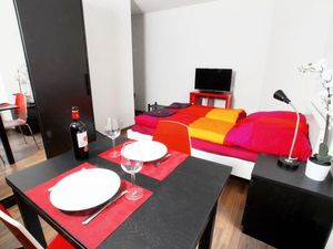 19037212-Ferienwohnung-2-Zürich-300x225-5