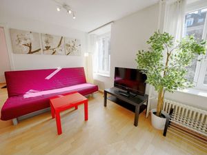 21945687-Ferienwohnung-4-Zürich-300x225-4