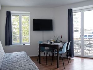 21945719-Ferienwohnung-2-Zürich-300x225-0